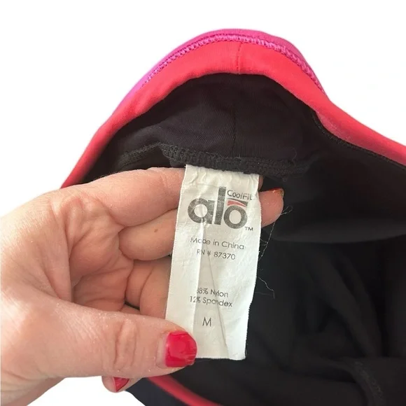 Alo Black & Pink Purple Colorblock Waist Activewear Capri Leggings Womens Medium - Picture 4 of 11